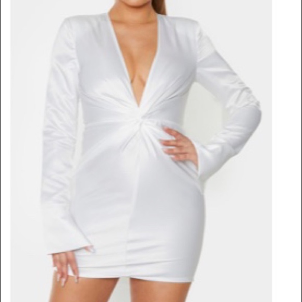 White Satin Twist Front Dress 🔥🔥